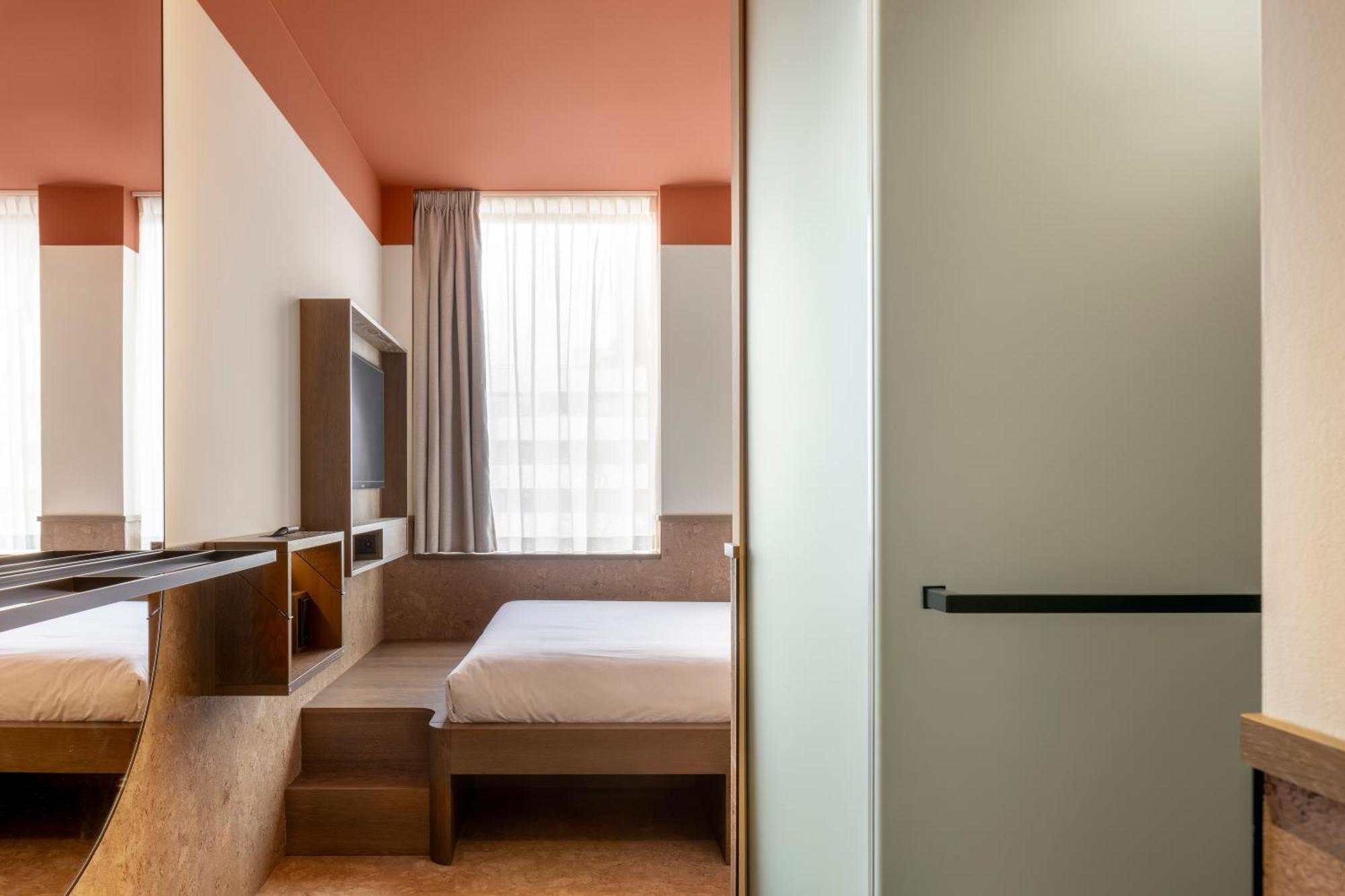 The Usual Rotterdam Hotel Bagian luar foto